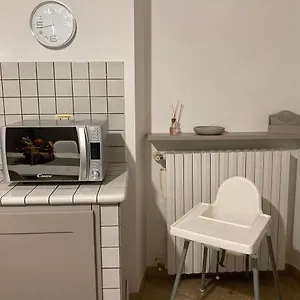 https://casapiedicastello.hotelinveneto.com